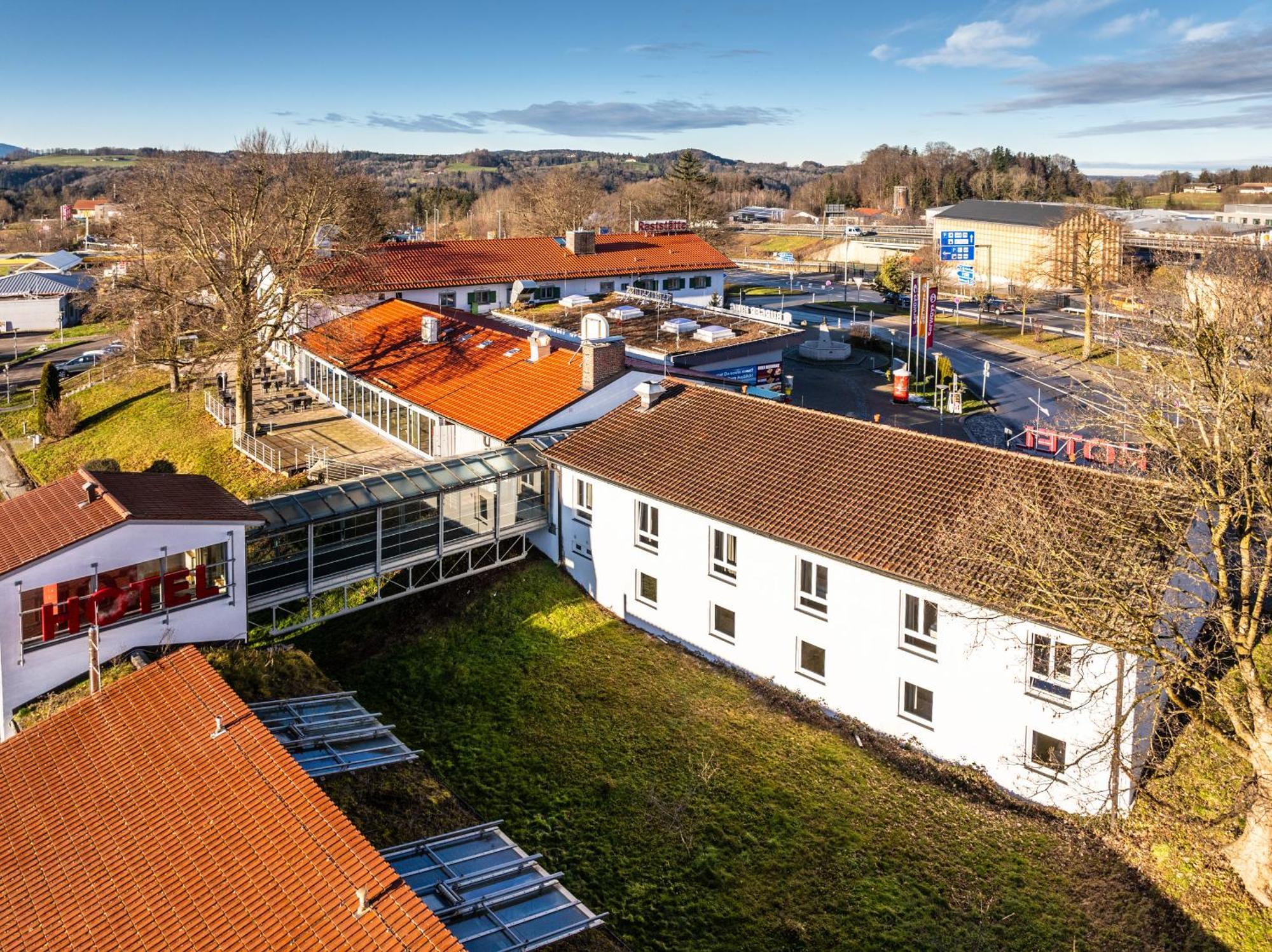 Hotel Irschenberg Sued Exterior photo
